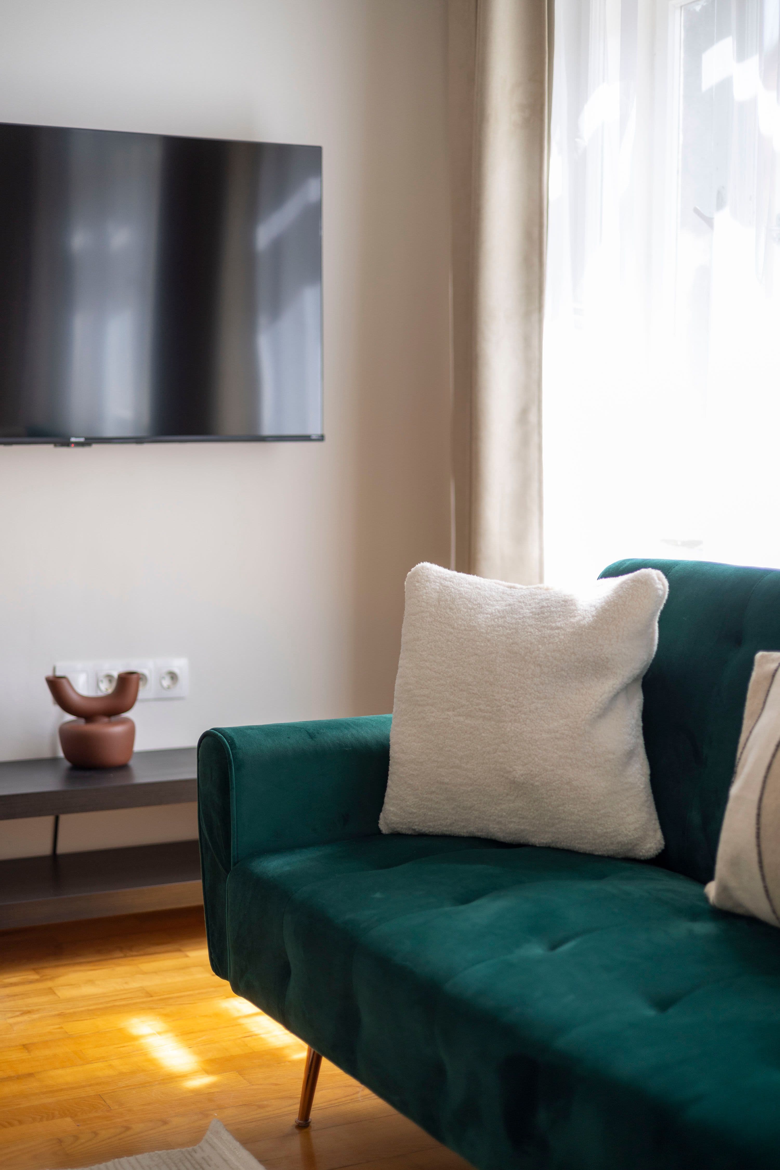 Stylishly Renovated Apartment for Sale at Klauzál street.