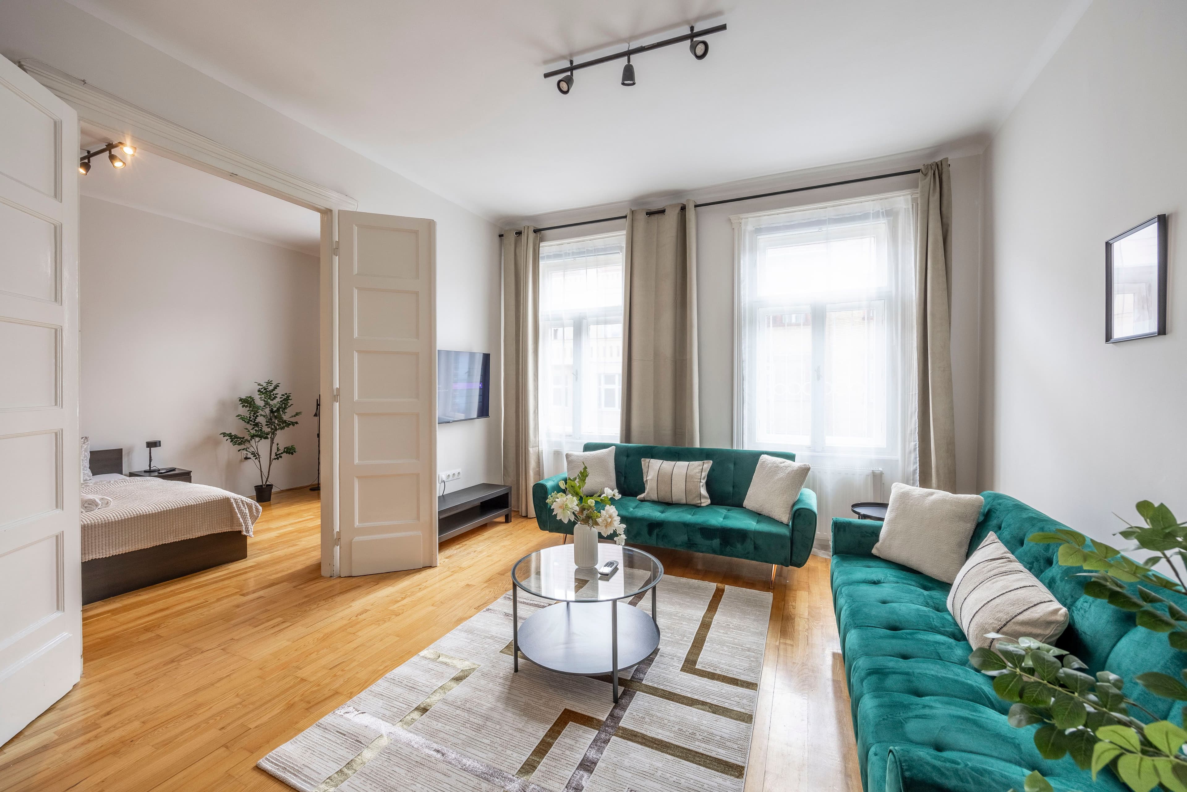 Stylishly Renovated Apartment for Sale at Klauzál street.