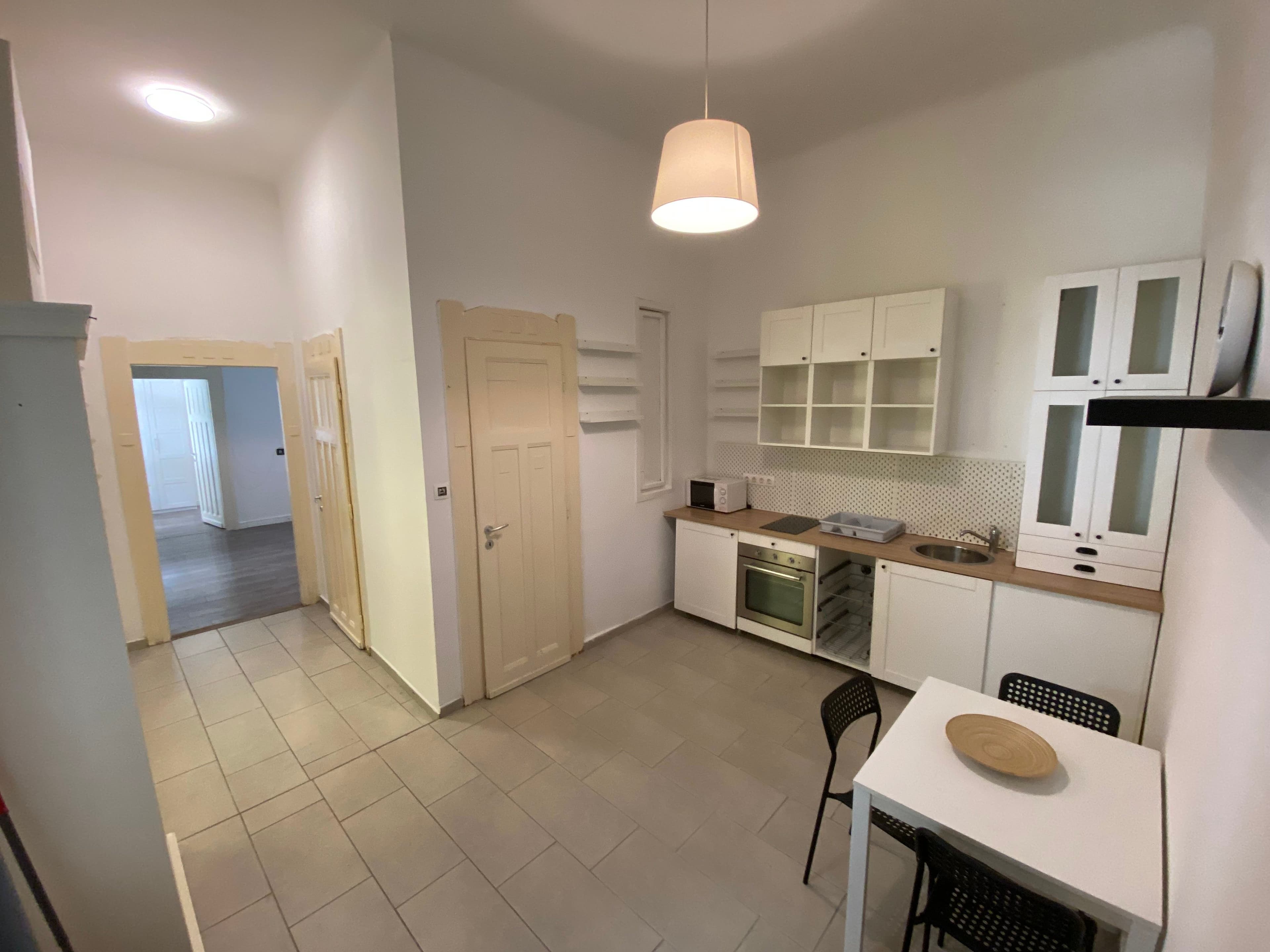 Apartment for Sale in Downtown Budapest – Váci Street!