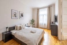 Stylishly Renovated Apartment for Sale at Klauzál street.