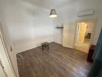 Apartment for Sale in Downtown Budapest – Váci Street!
