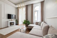 Luxury Apartment within Few Steps of the Opera