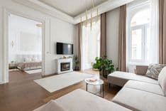 Luxury Apartment within Few Steps of the Opera