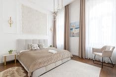Luxury Apartment within Few Steps of the Opera