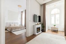 Luxury Apartment within Few Steps of the Opera