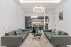 Luxury & Spacious Apartment on Erzsébet Blvd.